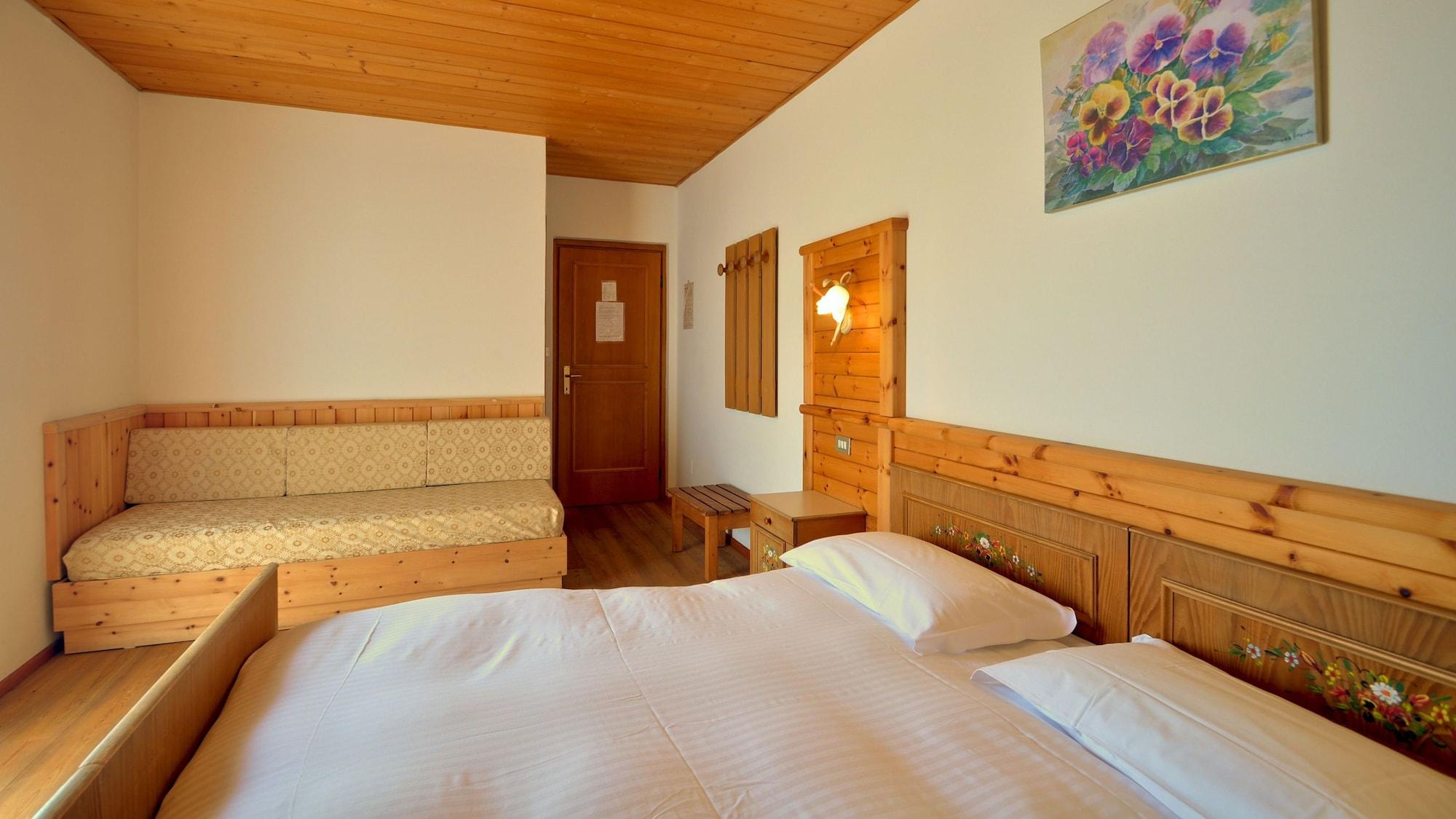 Daiano Hotel Garni Edy מראה חיצוני תמונה