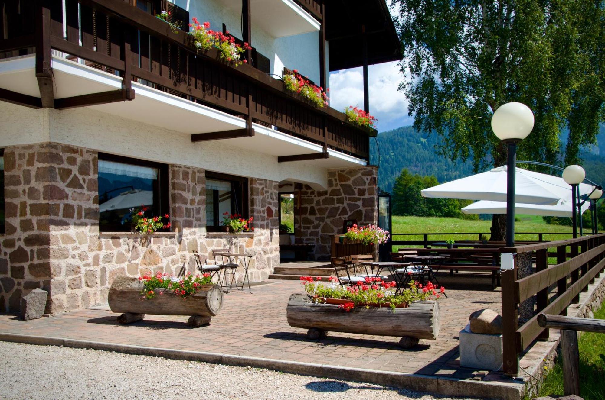 Daiano Hotel Garni Edy מראה חיצוני תמונה